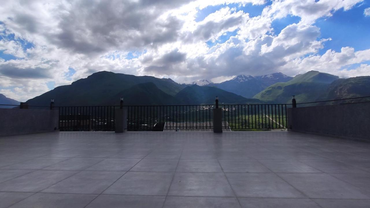 Prime Hotel Kazbegi Eksteriør billede