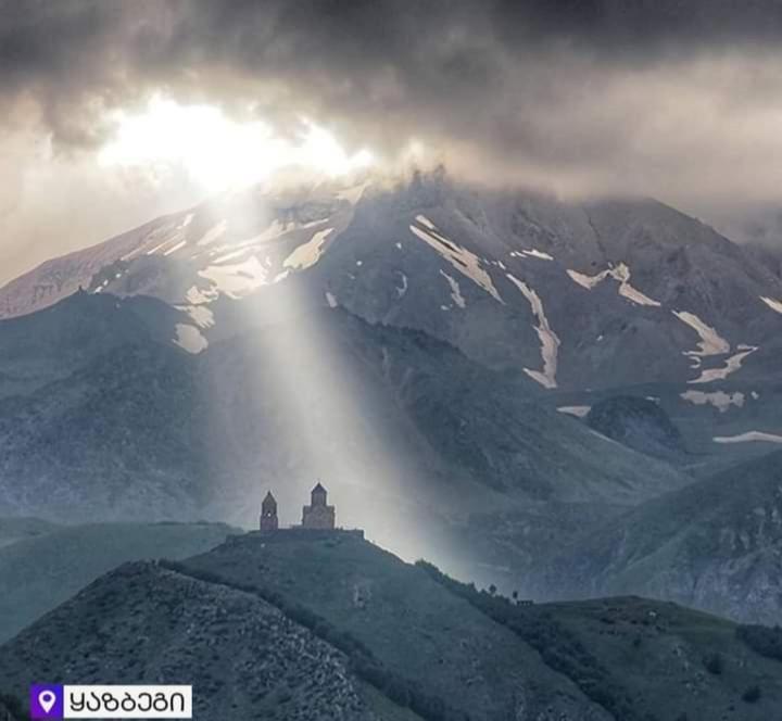 Prime Hotel Kazbegi Eksteriør billede