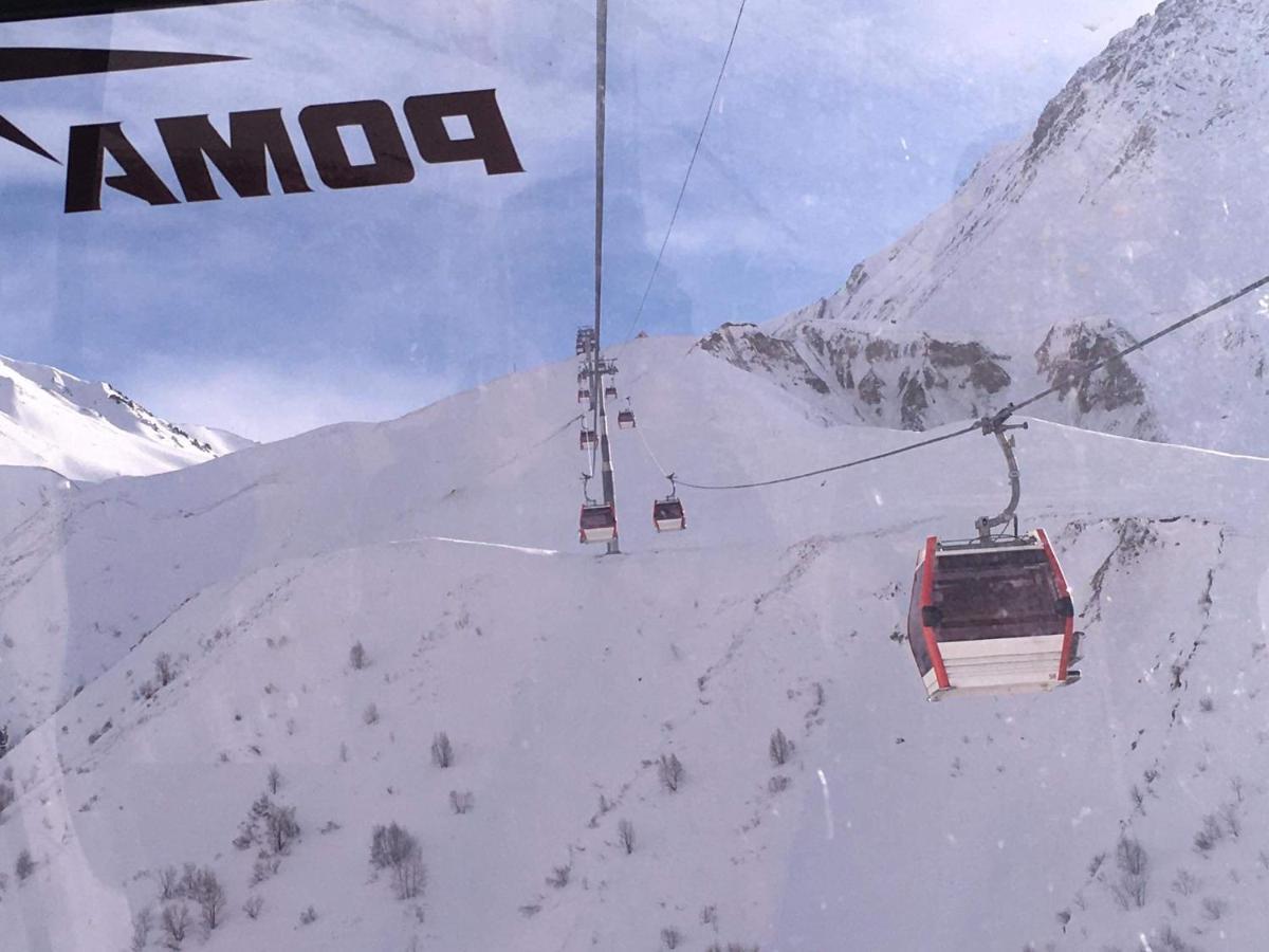 Prime Hotel Kazbegi Eksteriør billede